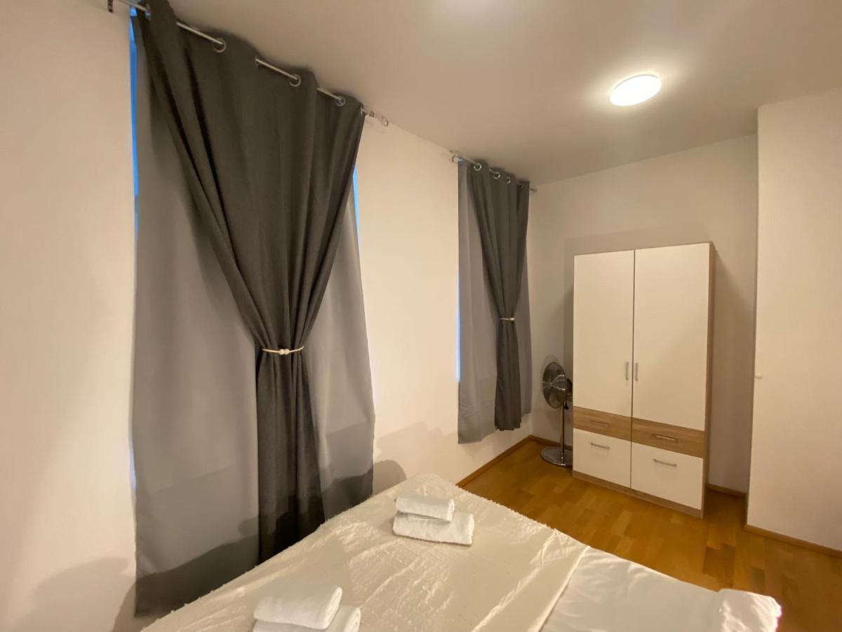Apartment 5