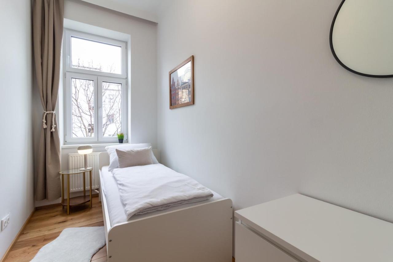 Cozy, Generous - 10 Min To City-centre - Contactless 24h Check-in Viena