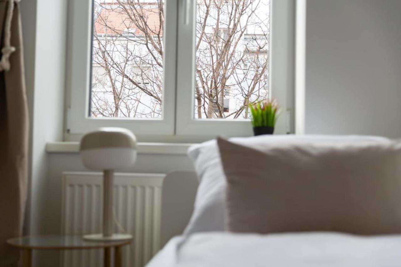 Cozy, Generous - 10 Min To City-centre - Contactless 24h Check-in Viena