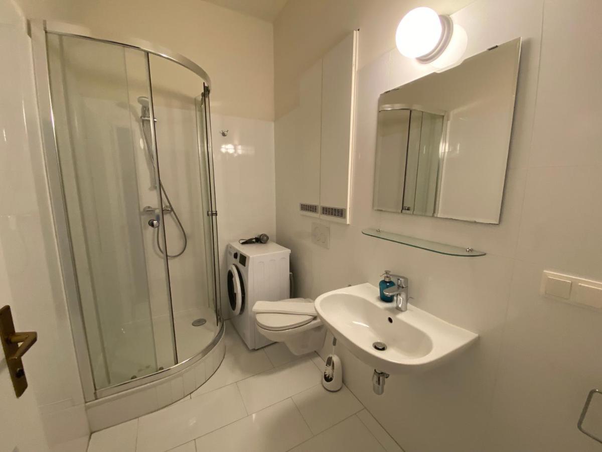 5 Apartment