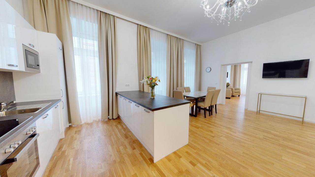 Alon Homes - Premium Center