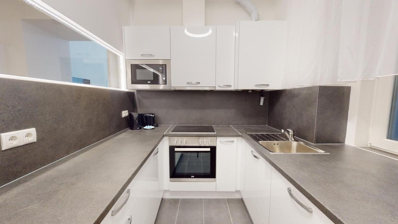 Alon Homes - Premium Center * Vienna