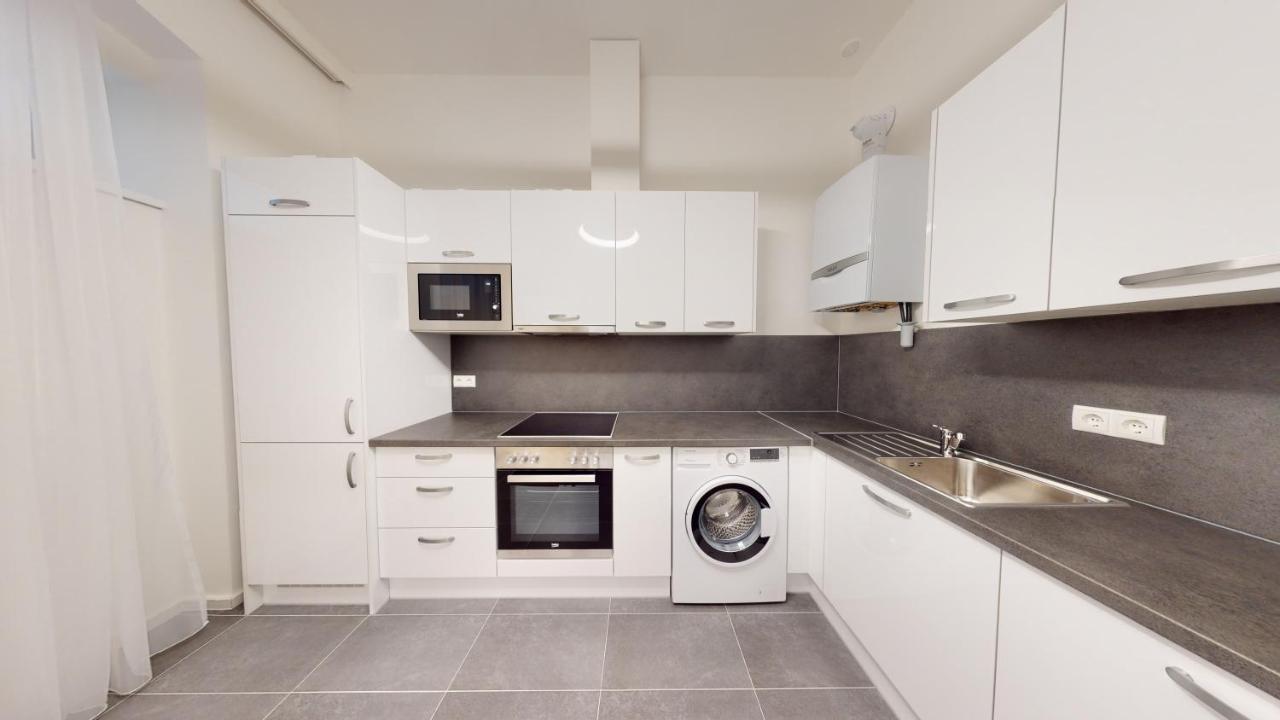Alon Homes - Premium Center