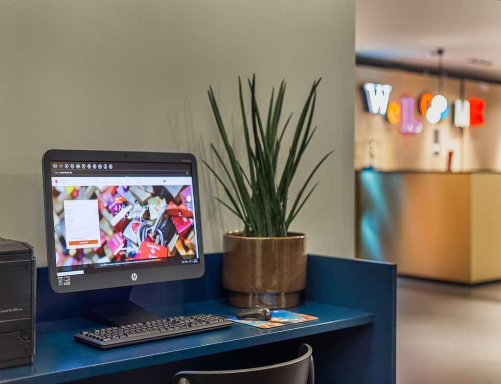 Hotel Acom-hotel 4*