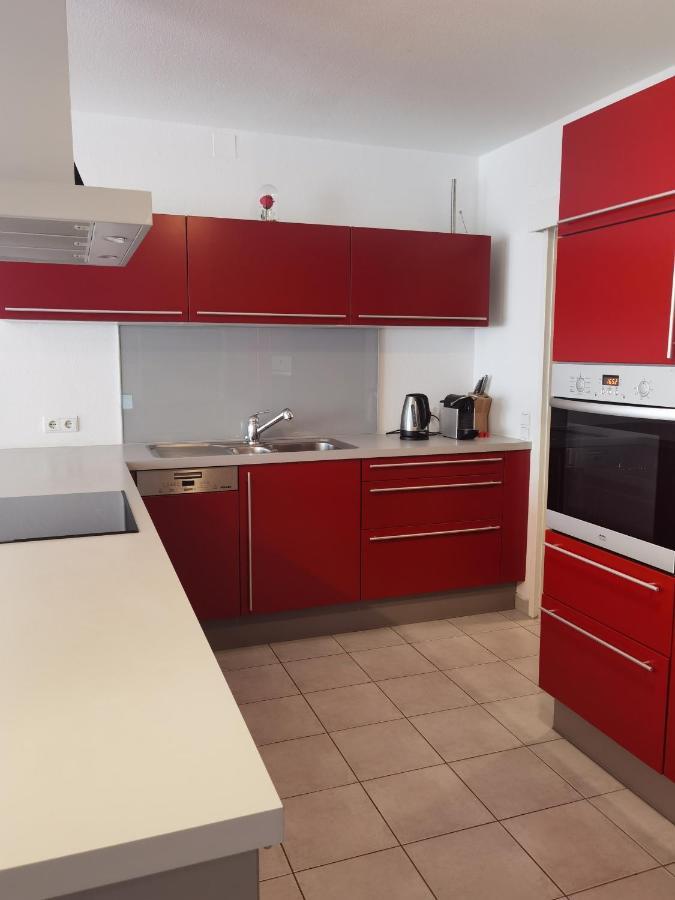 Modernes Studio-apartment Nahe Zentrum Mit Garagenplatz Apartamento