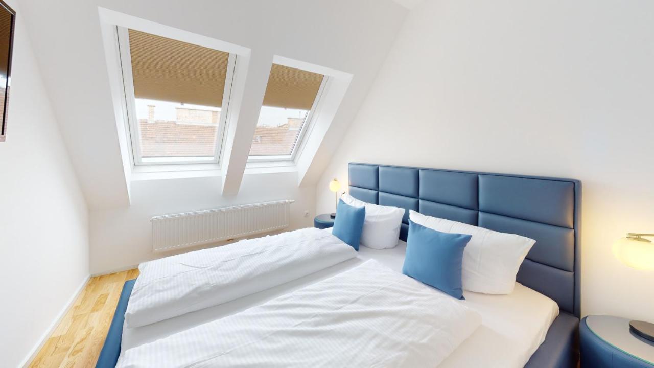Alon Homes - Premium Center Apartment