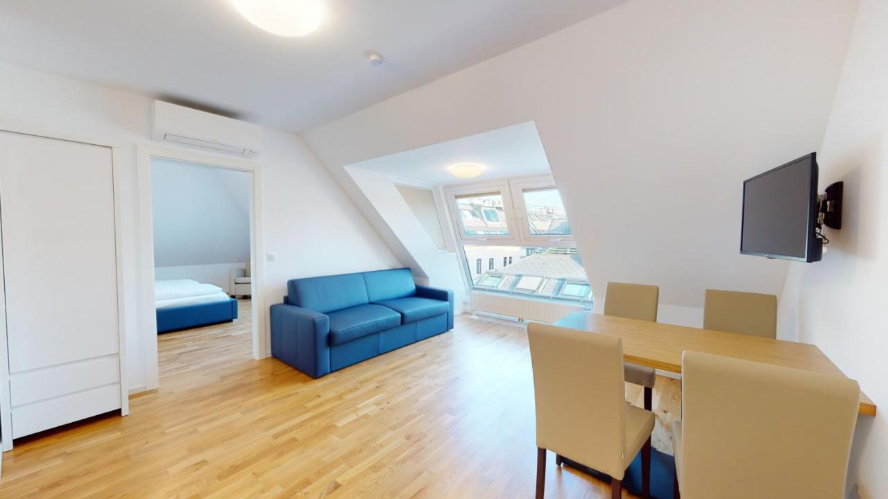 Alon Homes - Premium Center Apartment