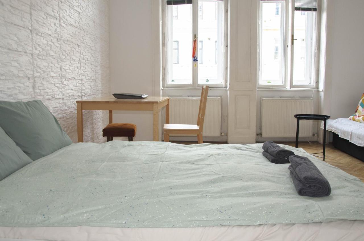 Wonderful Two Bedroom Apartment *