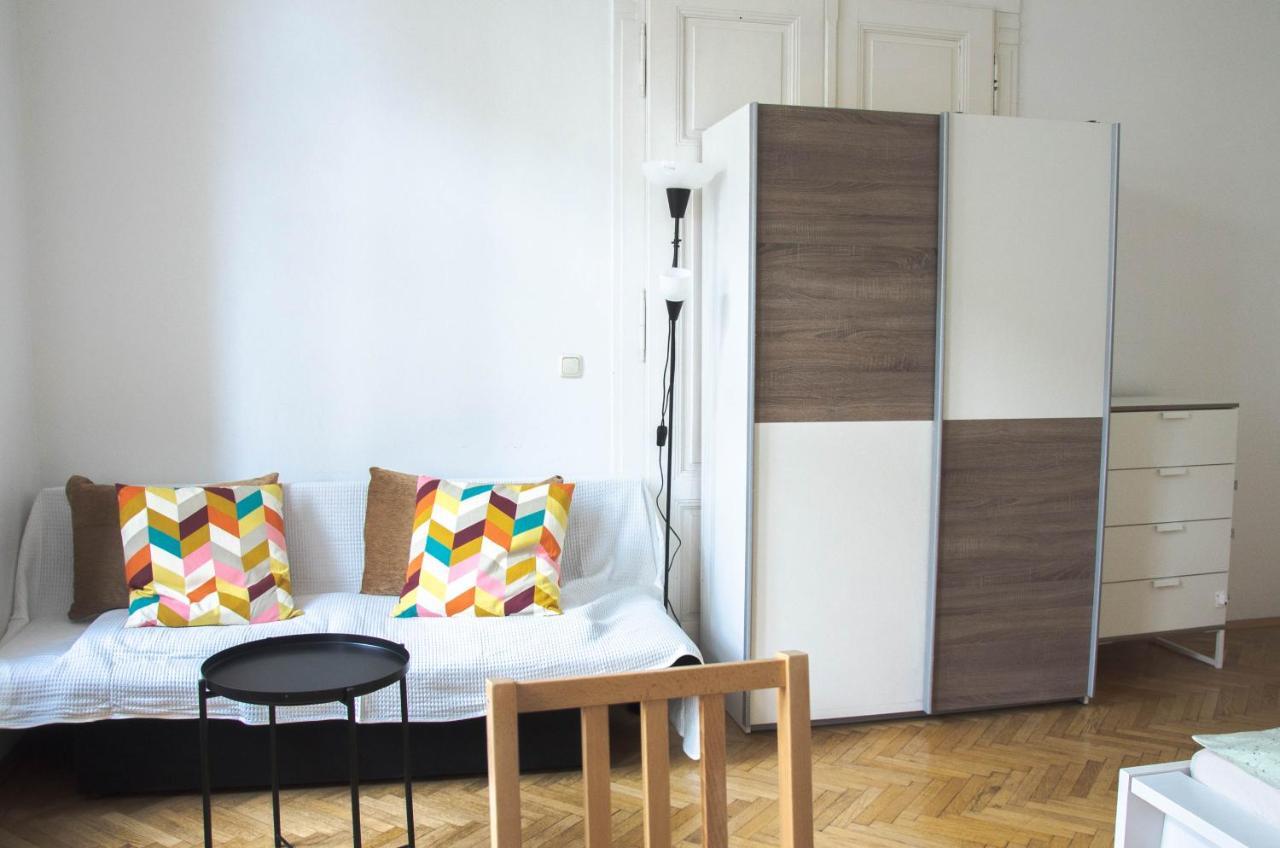 Apartment Wonderful Two Bedroom Vienna