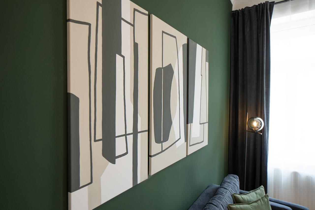 Belvedere Castle View: Chic Apartment *