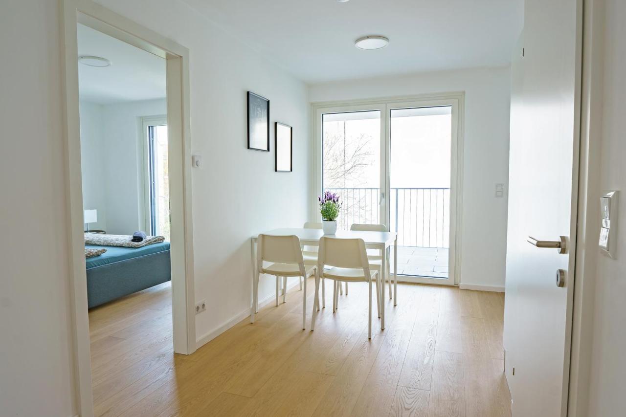 Living - Breitenseer Straße
