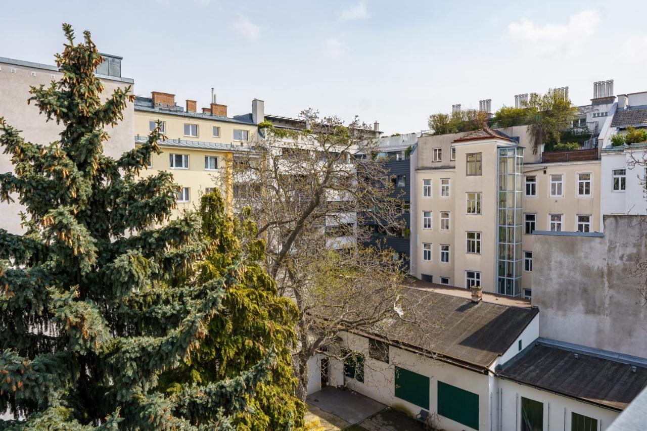 Living - Breitenseer Straße Wien