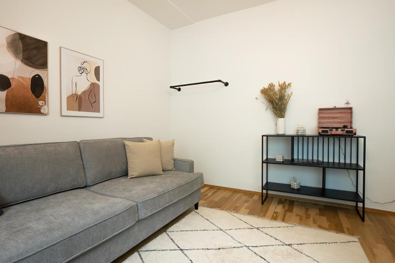Apartment Bright Stylish In A Location *