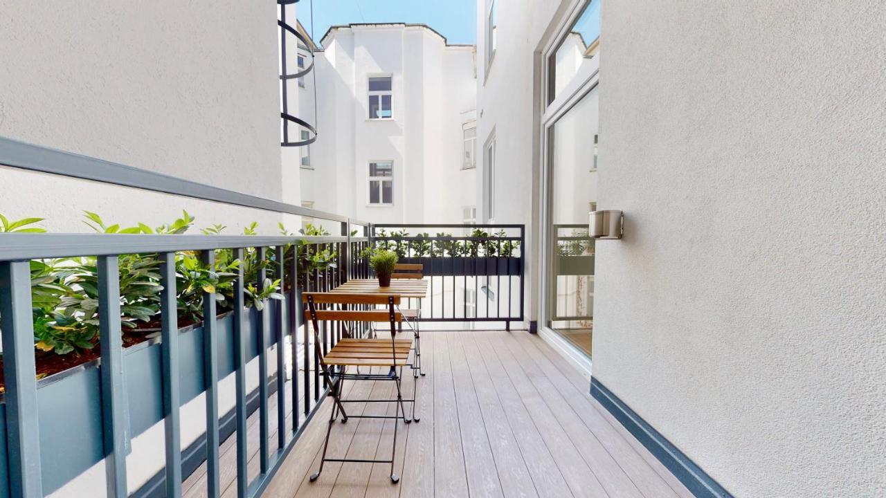 Alon Homes - Premium Center * Vienna
