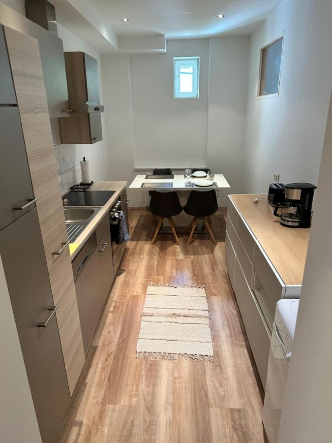 Cozy 8-person In Located At Haberlgasse 82 N1 *