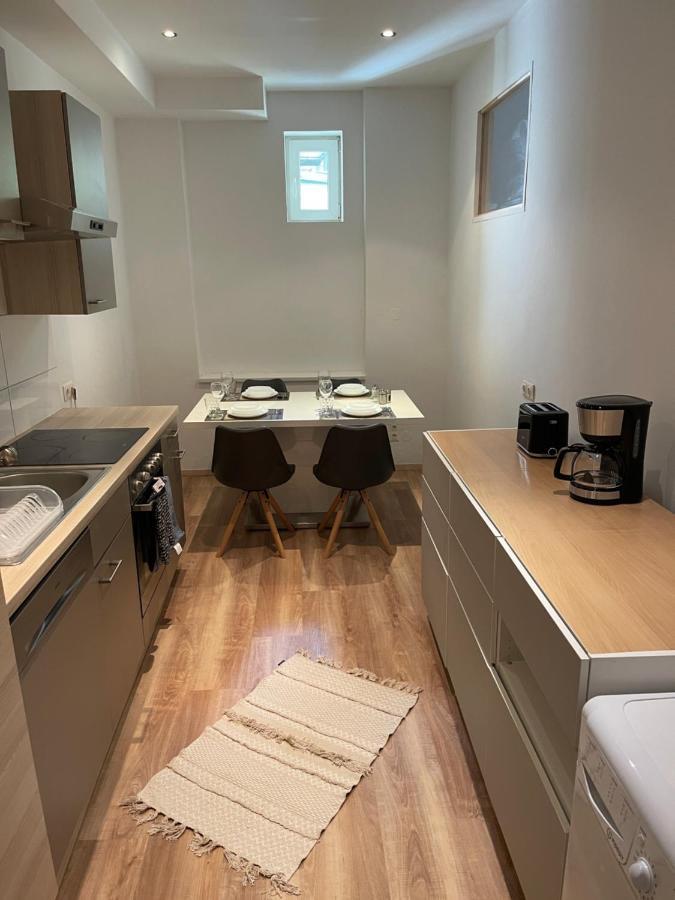 Cozy 8-person In Located At Haberlgasse 82 N1 Apartment *