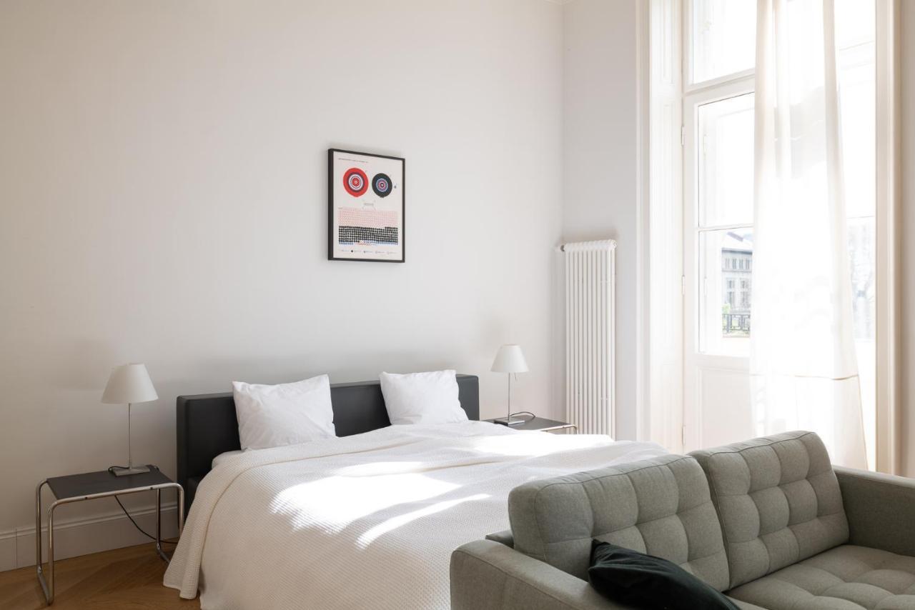 2-bedroom With Private Library Apartment