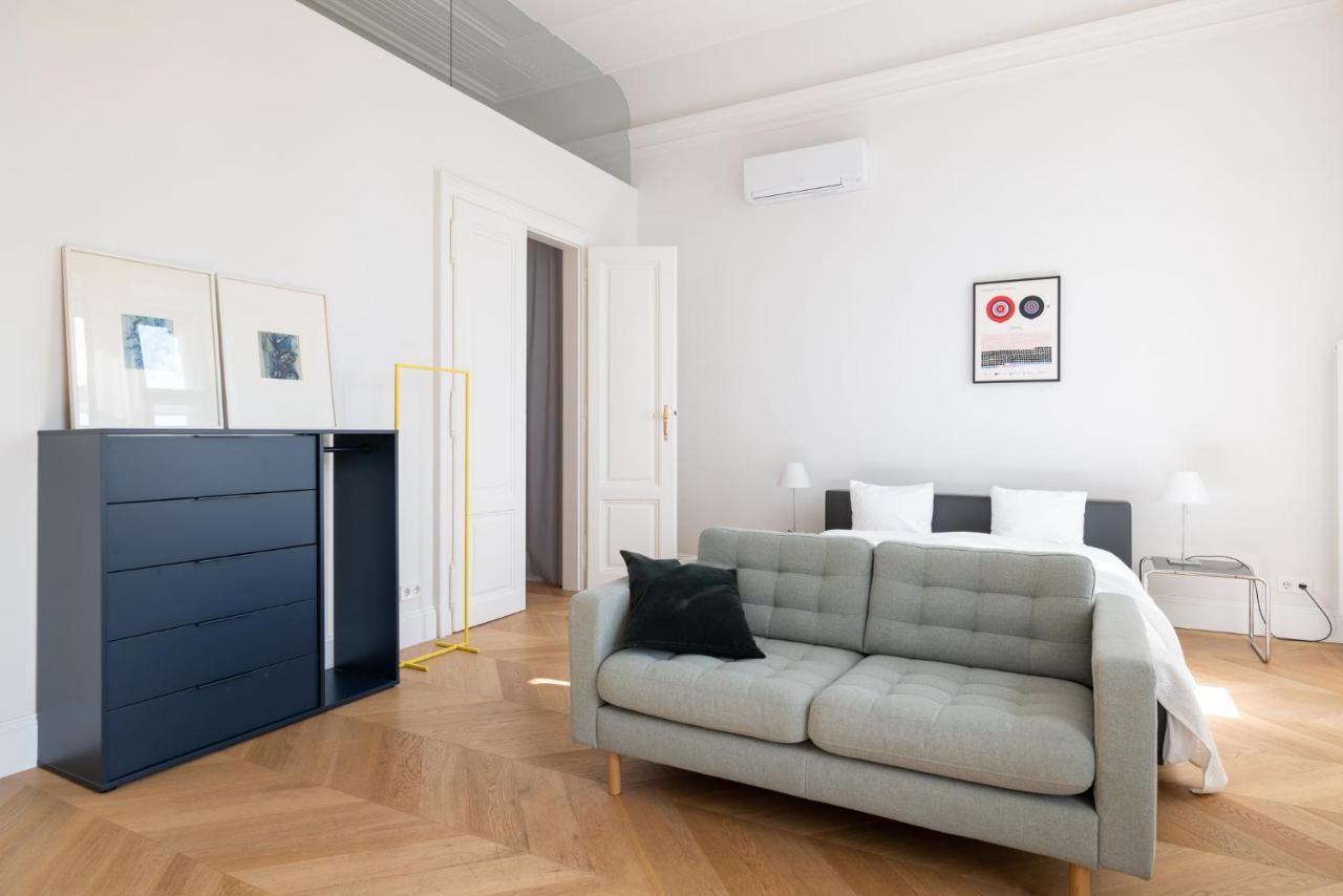2-bedroom With Private Library *