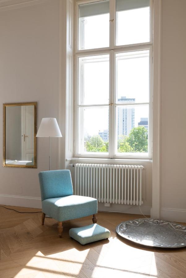 2-bedroom With Private Library Apartment