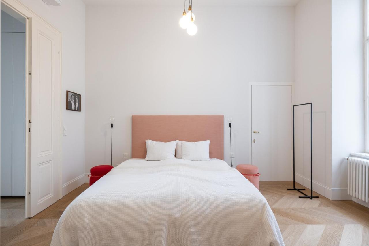 2-bedroom With Private Library *