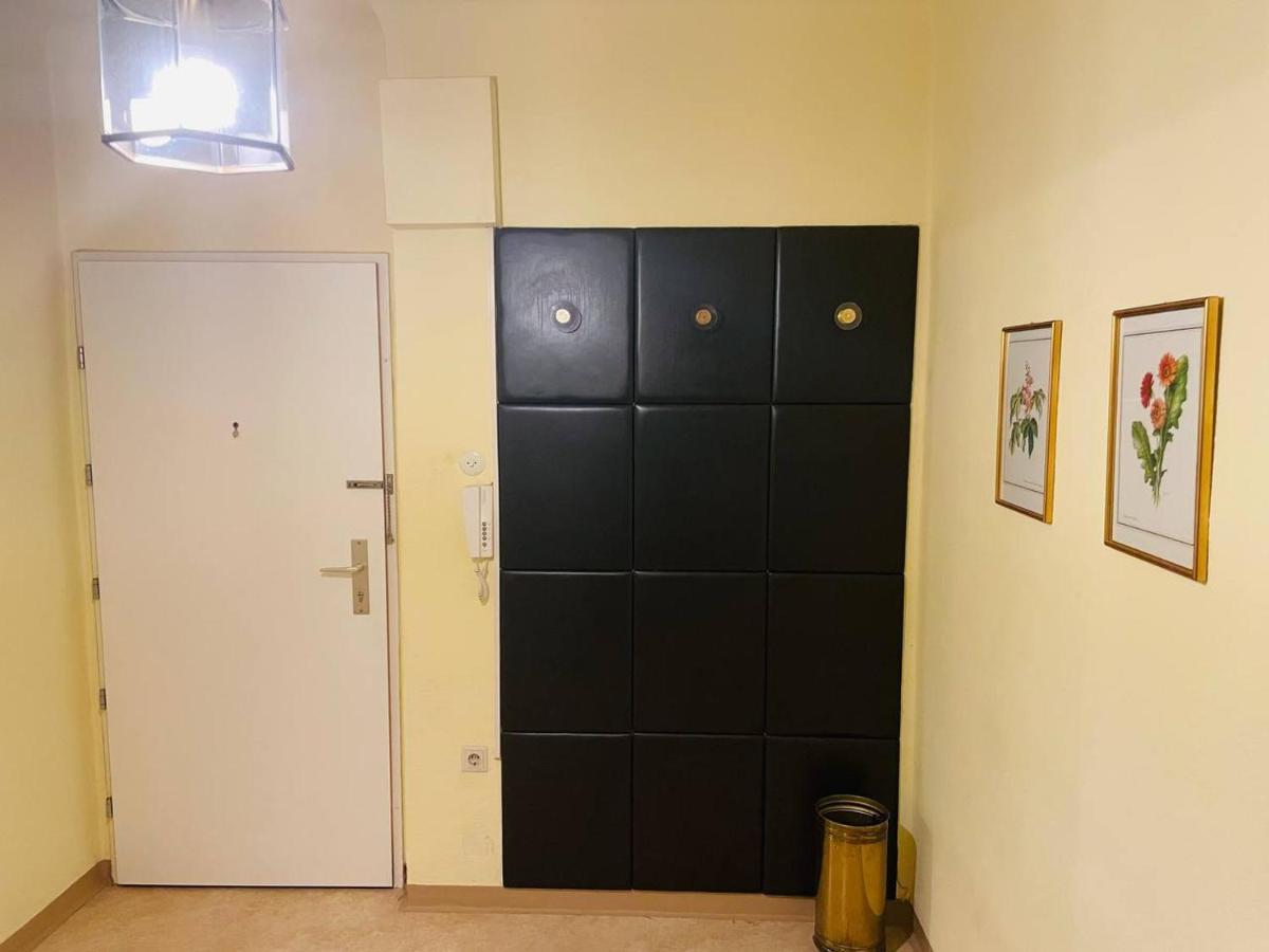 Pilgramgasse U4 - Center Location *