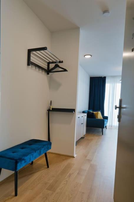 Modern Near Stadtpark Apartment Vienna