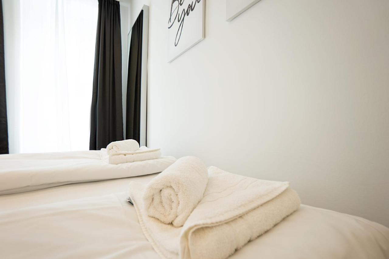 Posh With A King-size Bed And Modern Design