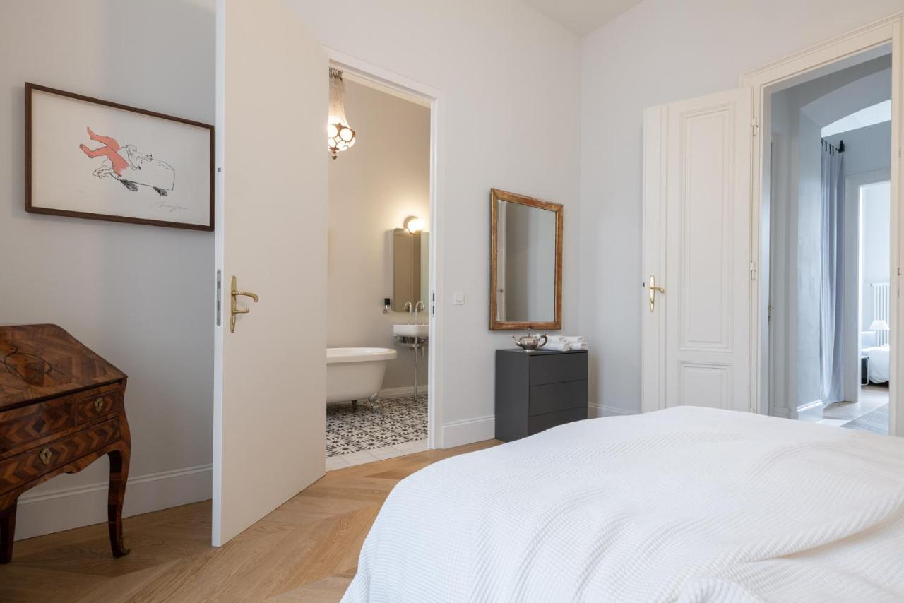 2-bedroom With Private Library