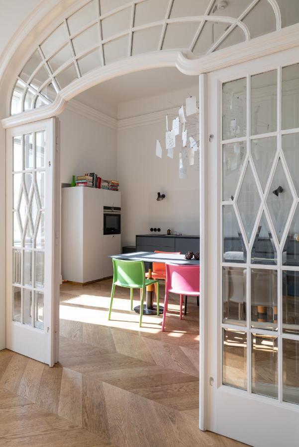 2-bedroom With Private Library Vienna