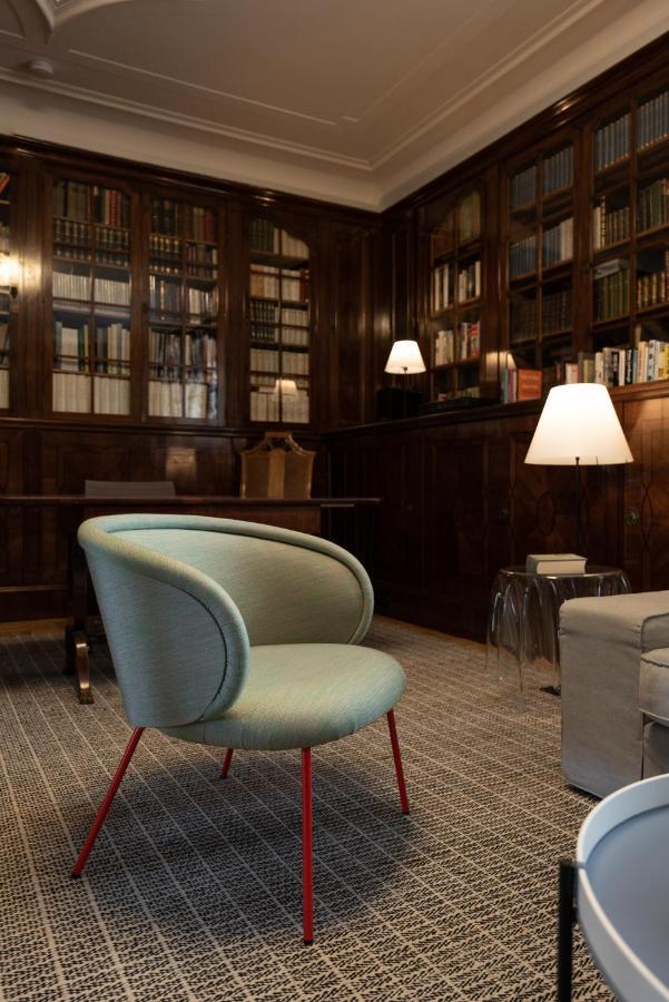 2-bedroom With Private Library Apartment
