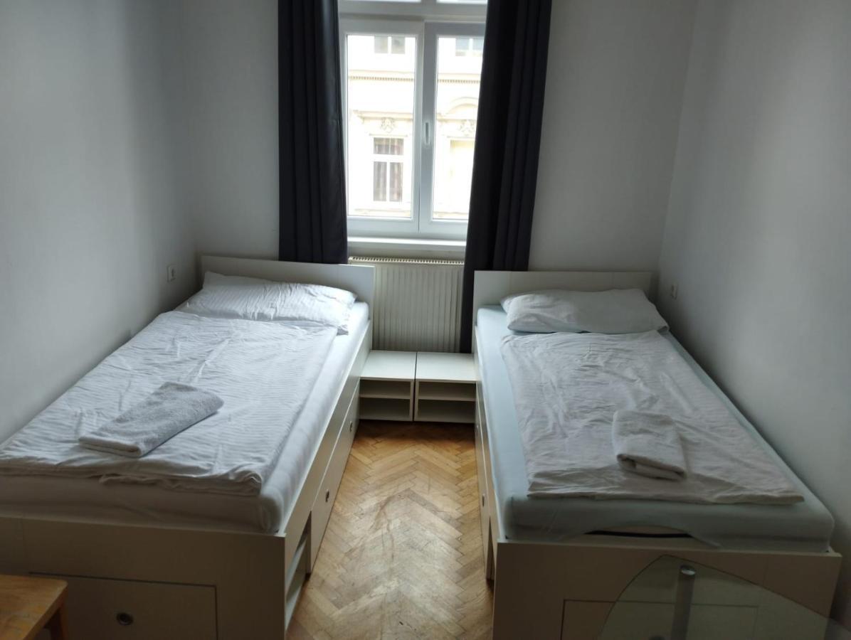 Speedyrooms *