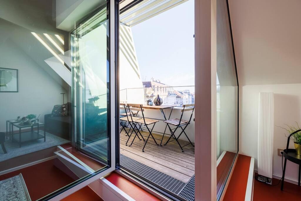 Julius 3 - Modern Comfort Only 5 Mins To Vienna's Center Apartment Vienna