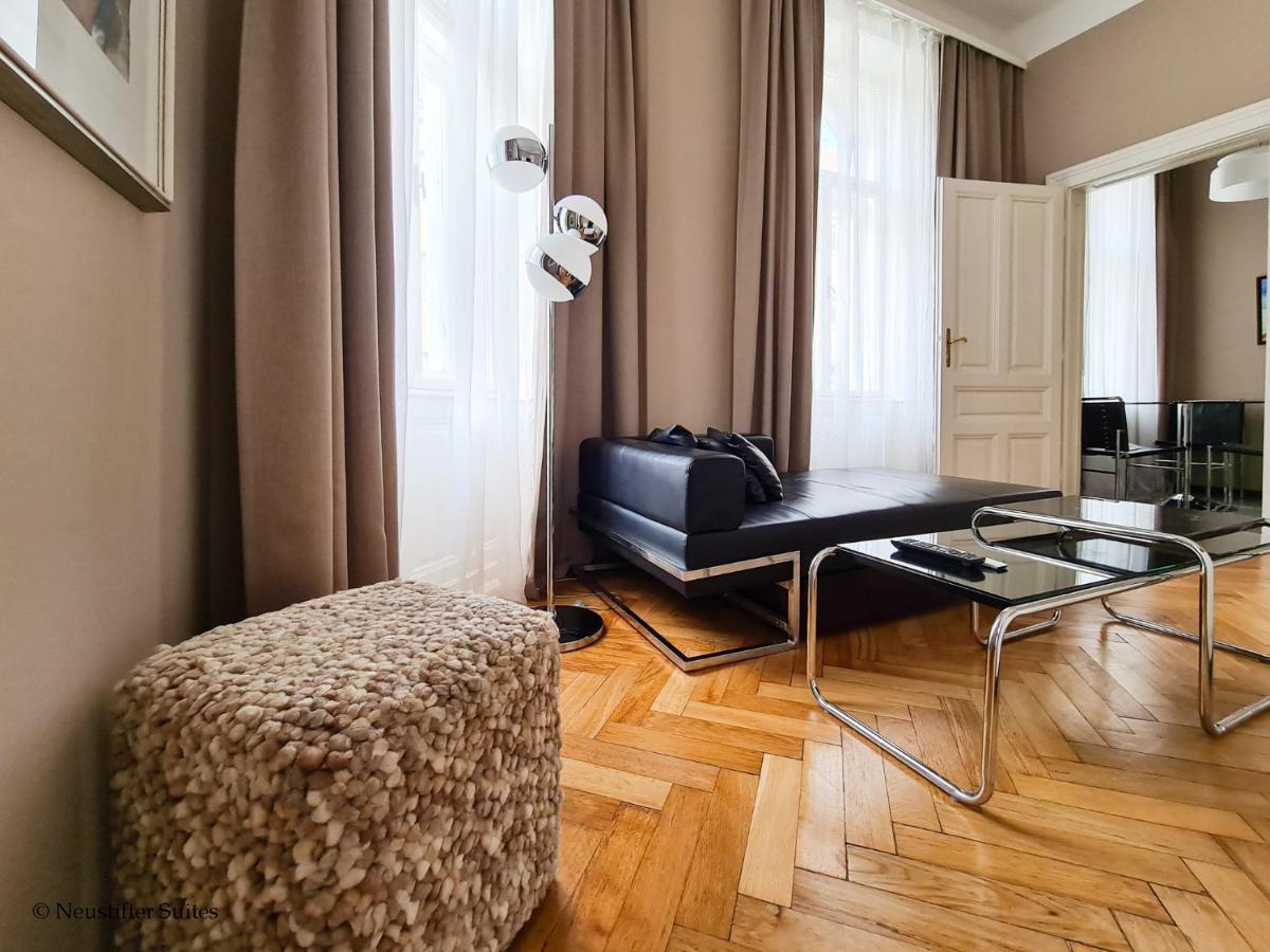 Cervantes 10 Apartment *
