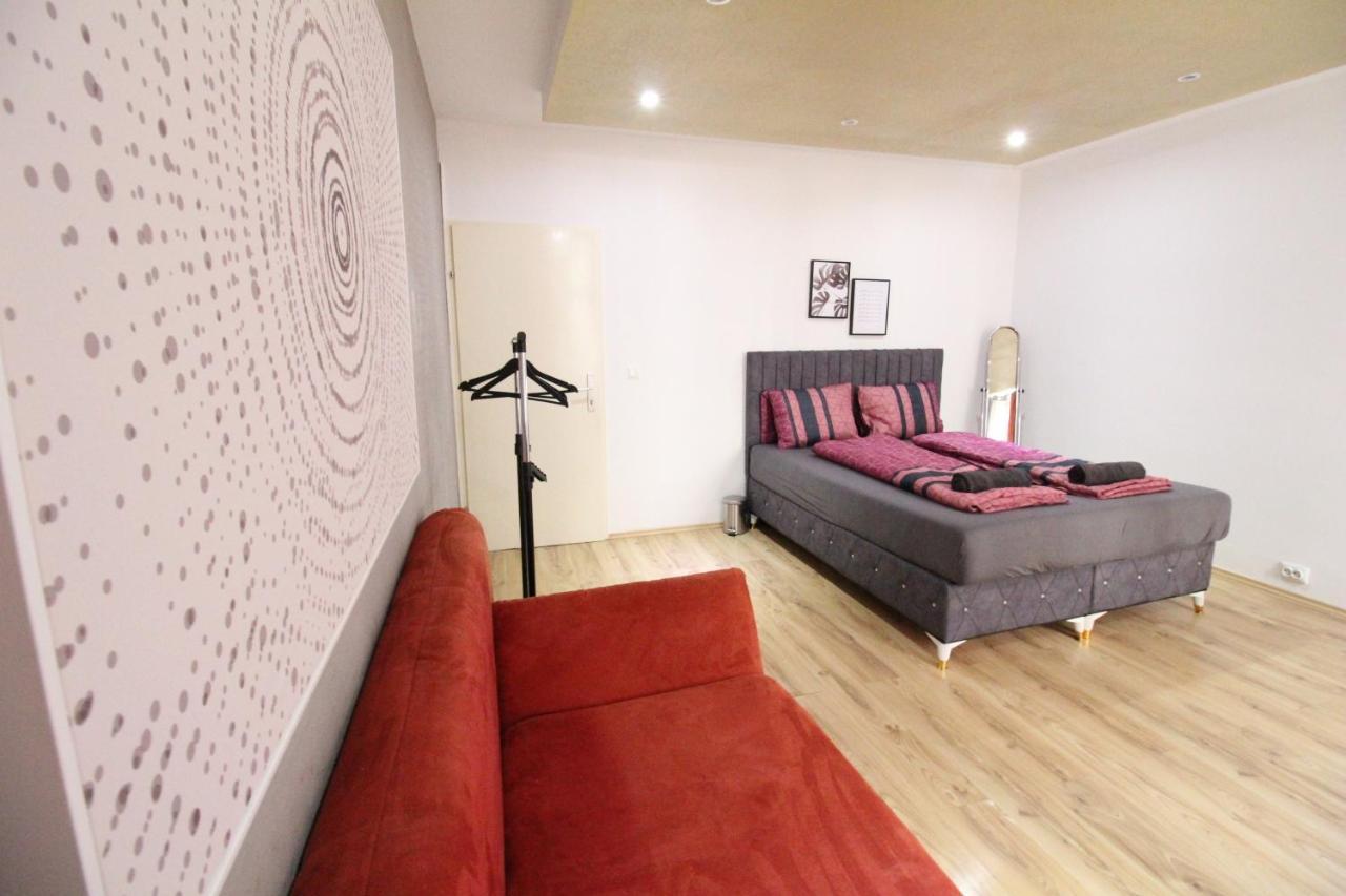 Private Triple Bedroom Rf1 Apartment