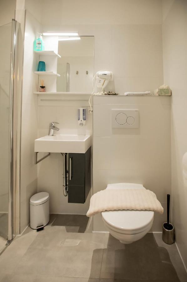 Urban House Apartment *