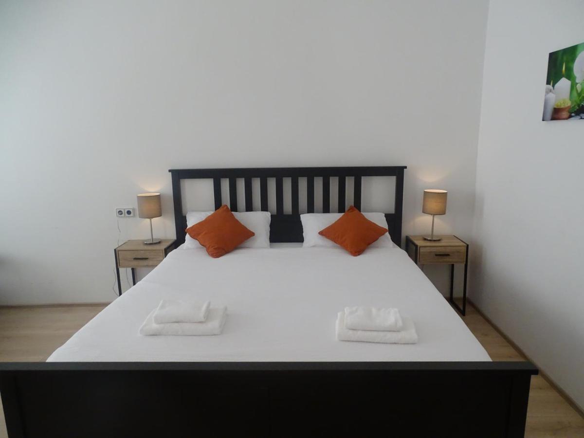 Apartment Centre