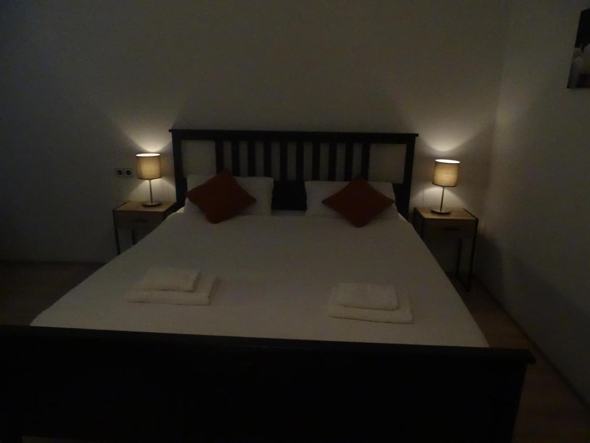 Apartment Centre