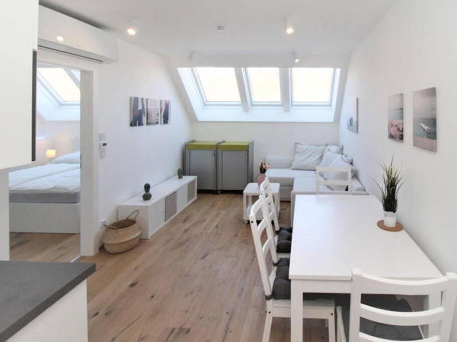 City-center Rooftop-apartment *