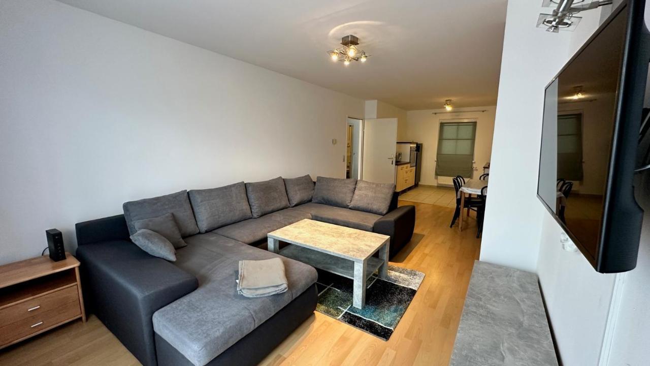 Modern Flat Incl Parking, Near Metro U1 Vienna