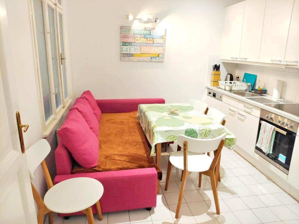 Apartment Mariahilfer 4 Min To The Shopping Center And Schoenbrunn Palace