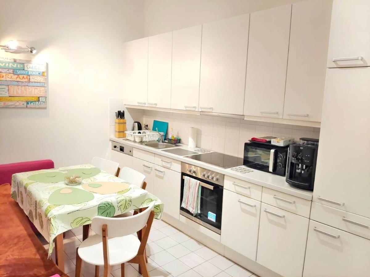 Apartment Mariahilfer 4 Min To The Shopping Center And Schoenbrunn Palace Vienna