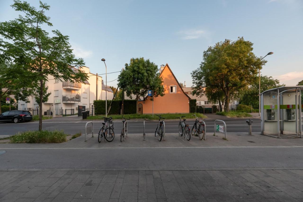 Gruene Ruhelage, 20 Minuten Ins Zentrum Und Parkgarage Apartment *