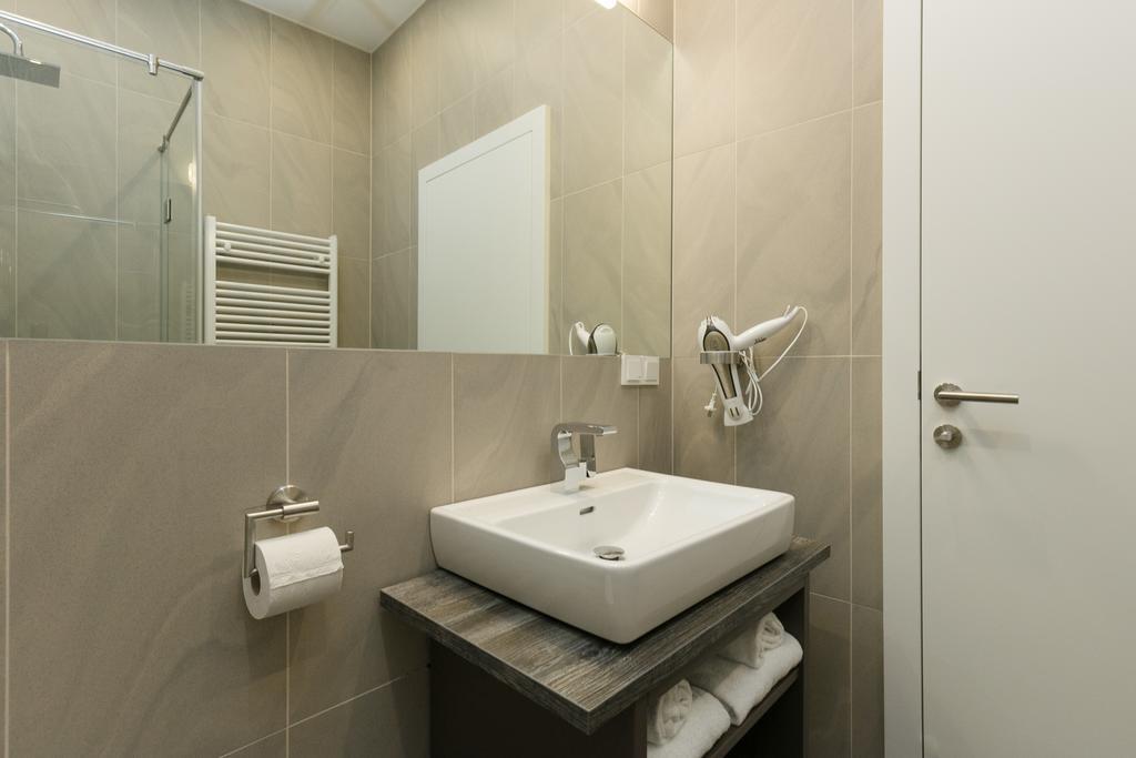 Castellez 1020 Apartamento *