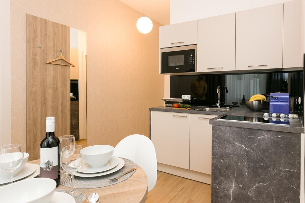 Castellez 1020 Apartamento