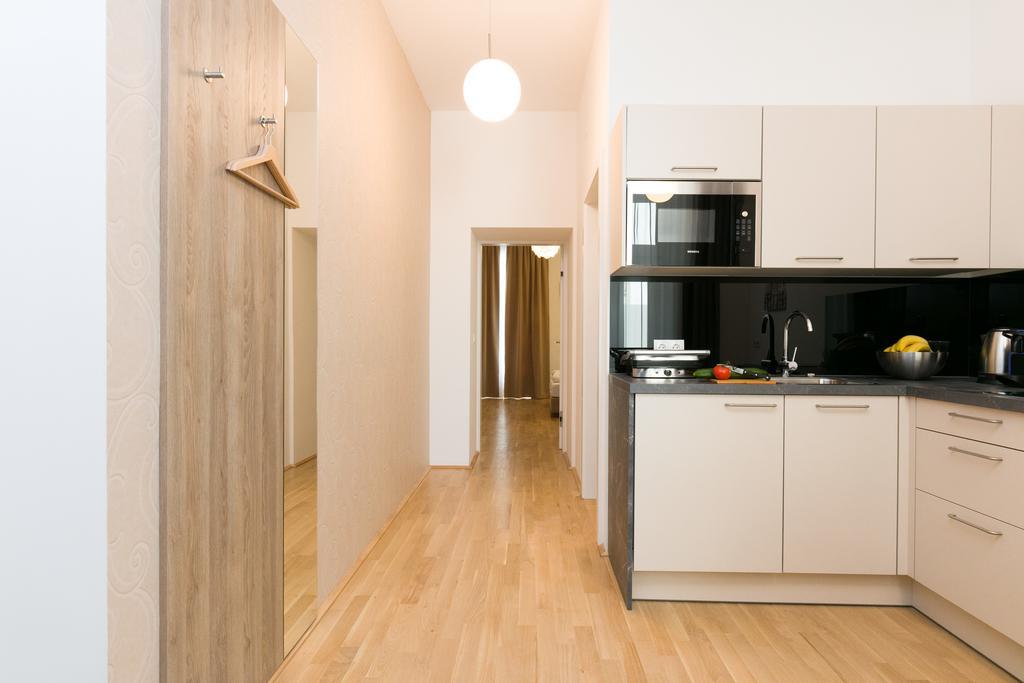 Apartamento Castellez 1020 *