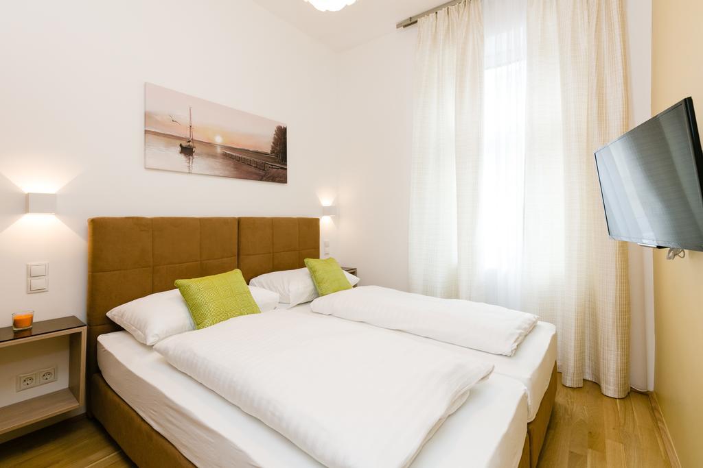 Apartamento Castellez 1020 *