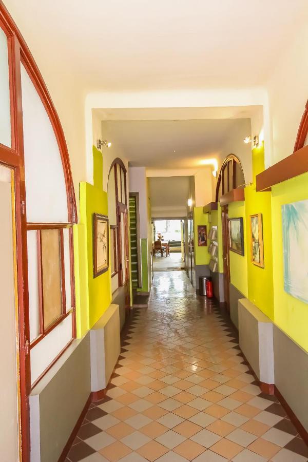 Economic 2sb In Lively Area Apartment *