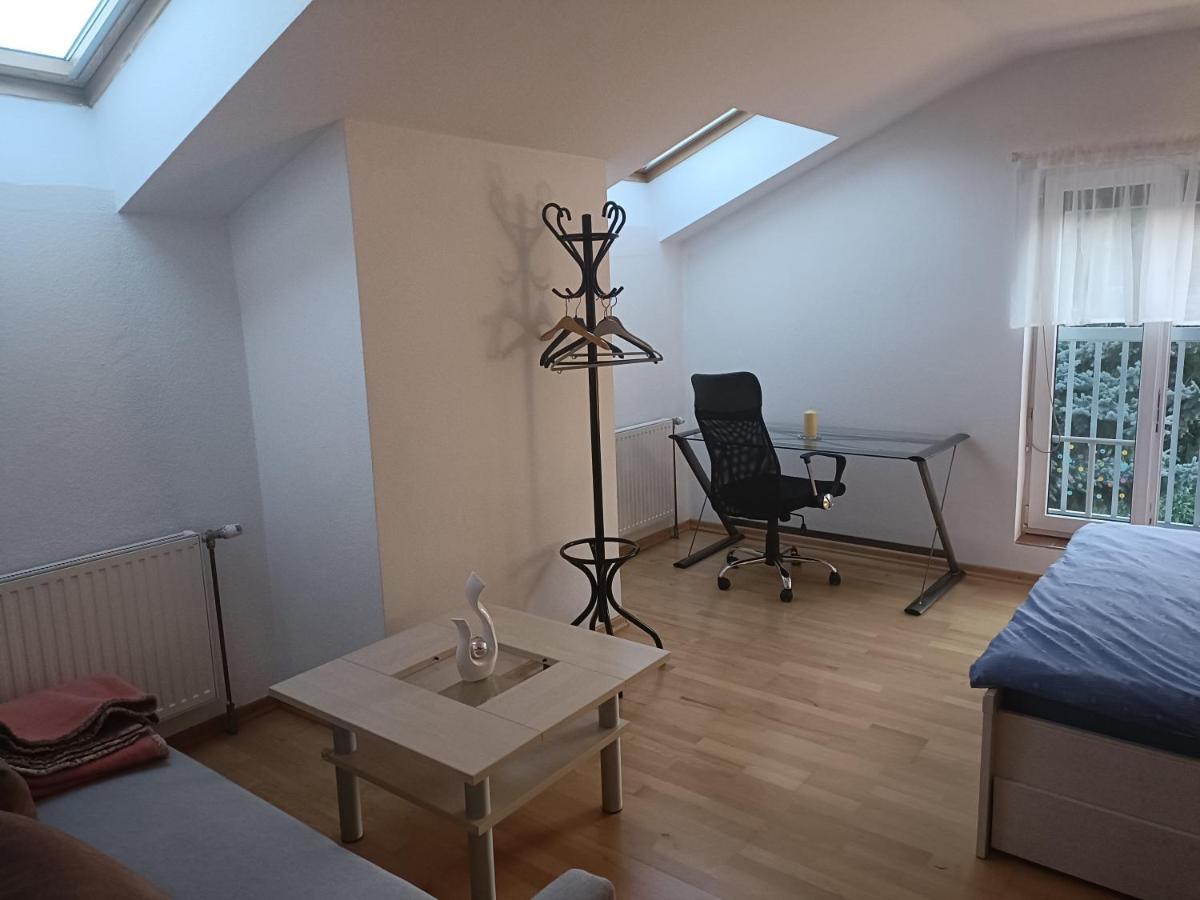 Privatunterkunft Sunny In Sunny House In A Quiet Location