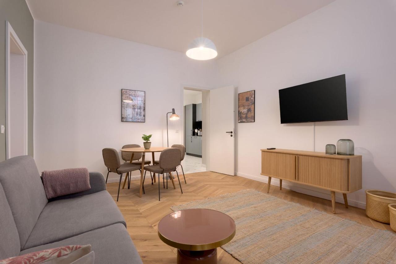 Limehome Karajangasse
