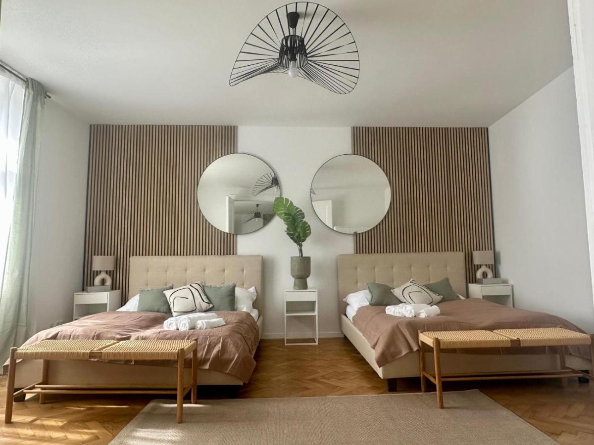 Designer Near Main Station Apartment *
